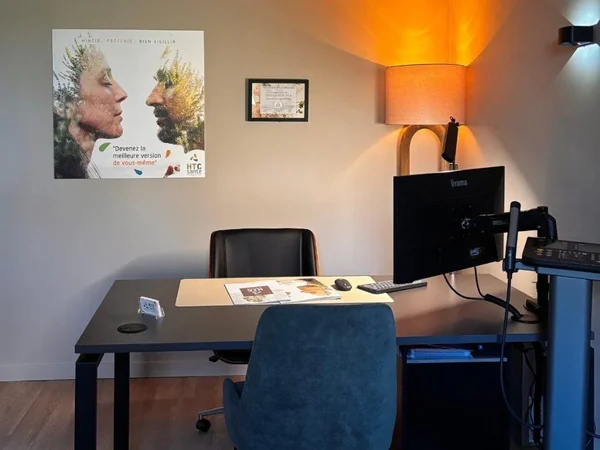 Le bureau où se construit le programme alimentaire, au centre